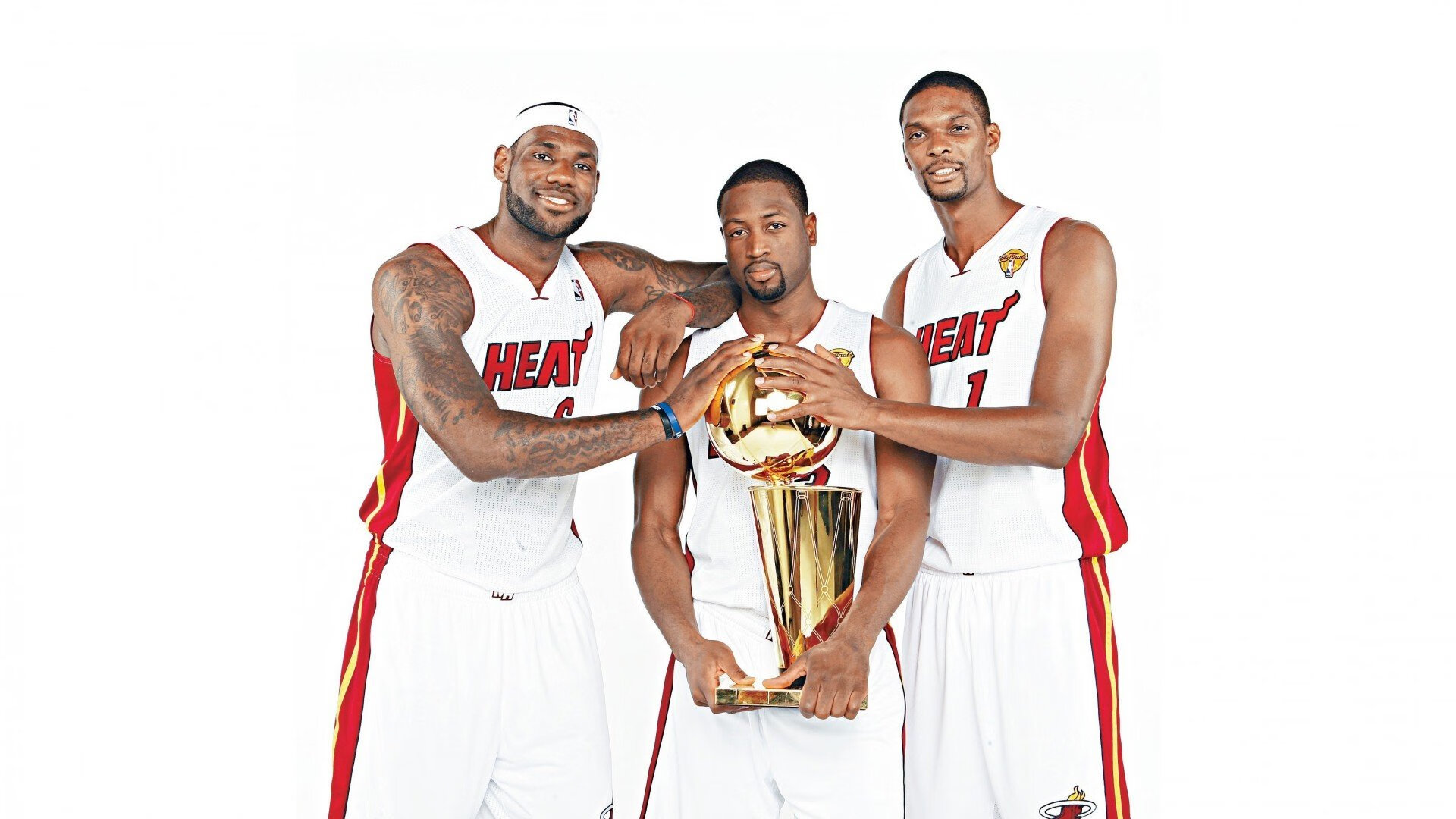 F1年度争冠之夜,东契奇跨界抢戏,极致专注,是巨星共通的终极武器