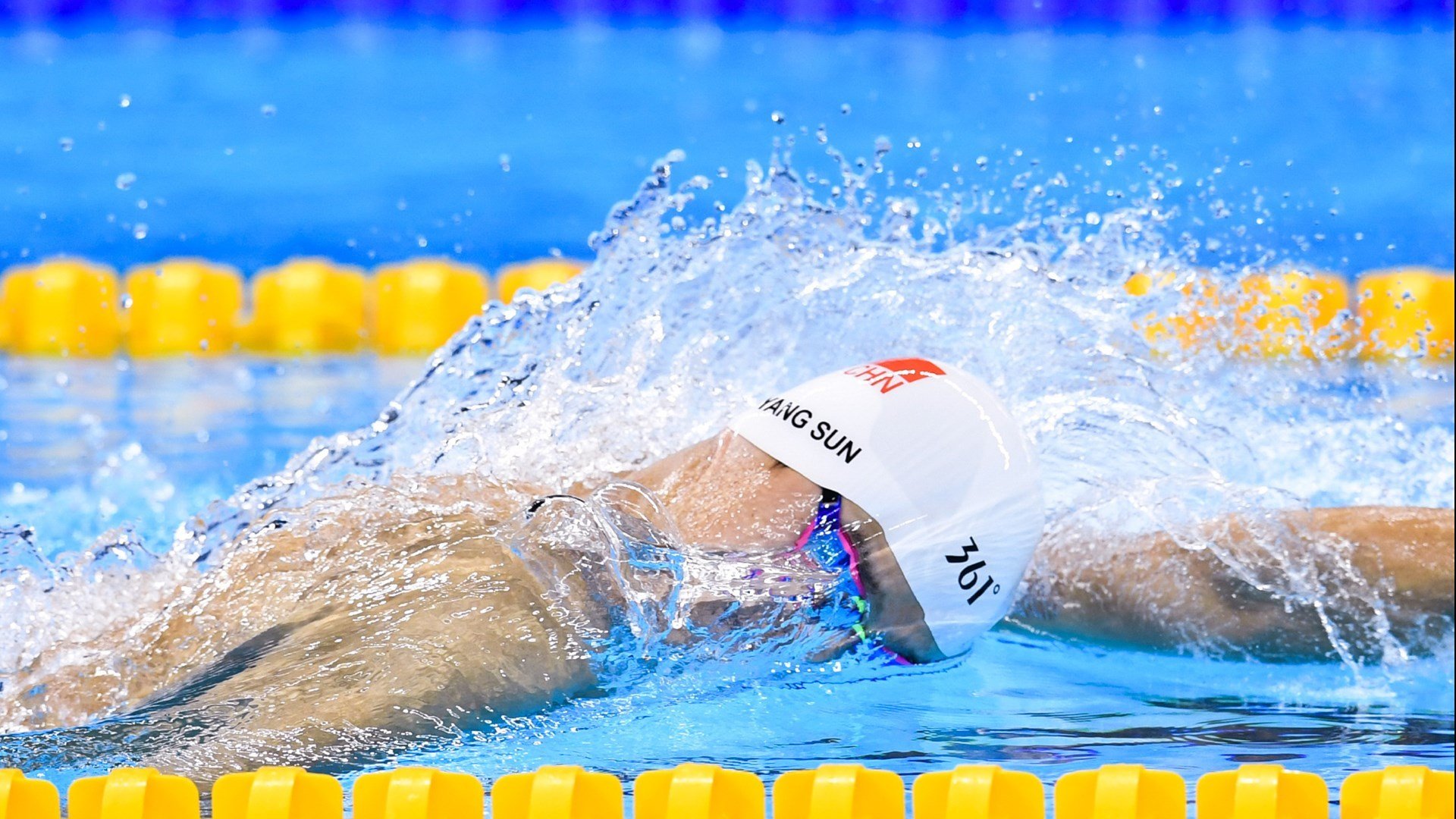 开云体育app-欧洲第一泥头车发威！托尼头槌血洗圣西罗，黄潜的逆袭美学